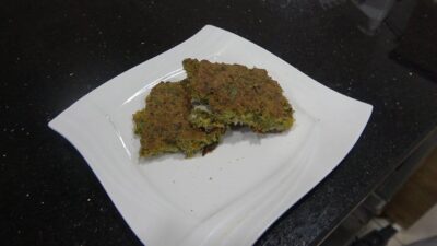 rizelinin-pastasi-hamsikoli-veya-hamsili-ekmek-8iHaUDqK.jpg