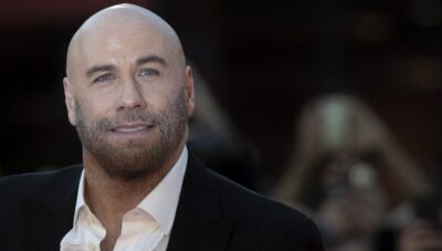 unlu-oyuncu-john-travolta-yeni-pilotluk-lisansi-aldi-3CbtQEuj.jpg