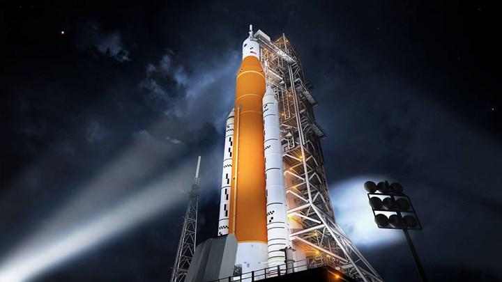 NASA, Ay görevi için tasarladığı SLS roketinin test sürecine başlıyor
