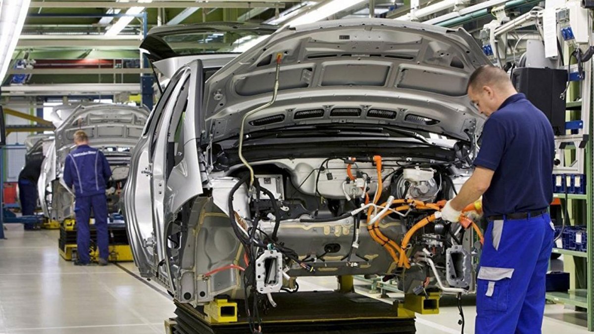 Otomotiv üretimi ilk çeyrekte yüzde 12,4 düştü