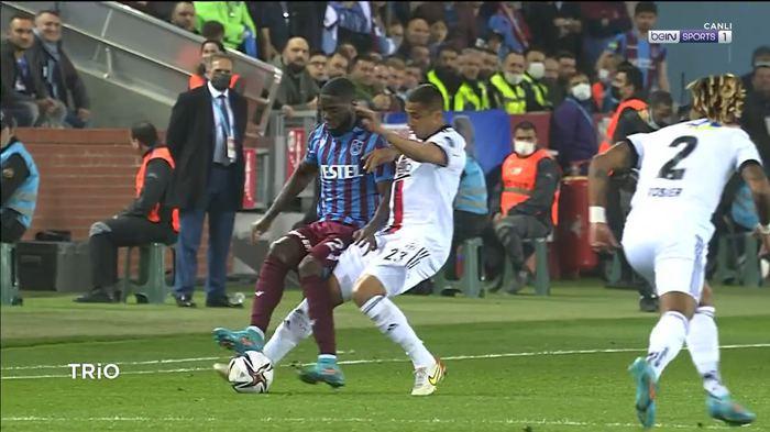 Trabzonspor-Beşiktaş karşılaşmasının tartışmalı pozisyonları