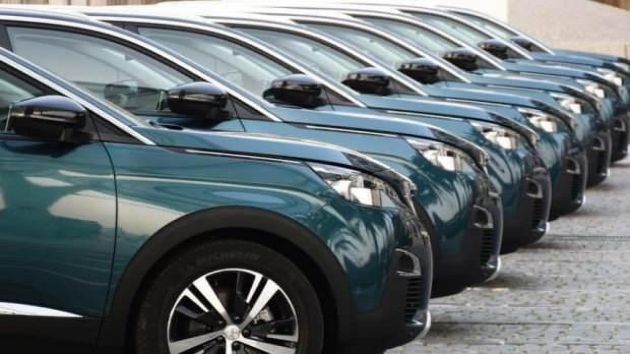 Otomotiv Distribütörleri Derneği (ODD) verilerine göre, otomobil ve hafif ticari araç pazarı geçen ay, 2021'in aynı ayına göre yüzde 17,3 ...